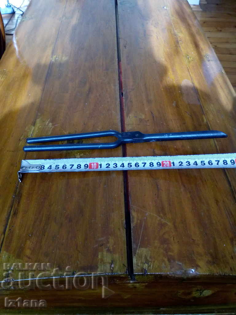 An old hair mask with price 18.00 BGN | € 9.20 An old hair mask with price 18.00 BGN | € 9.20