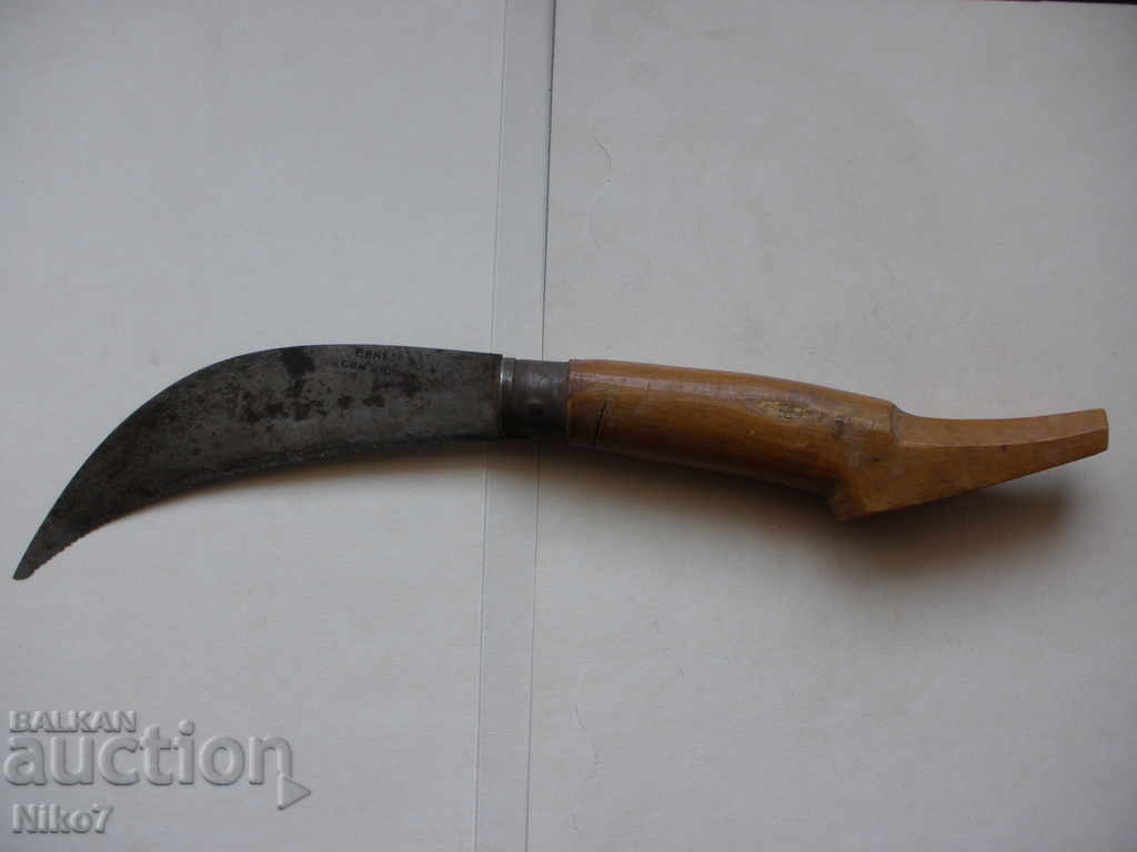 Παλιά είδε διπλωμένο πριόνι. - 5 Παλιά είδε διπλωμένο πριόνι. - 5