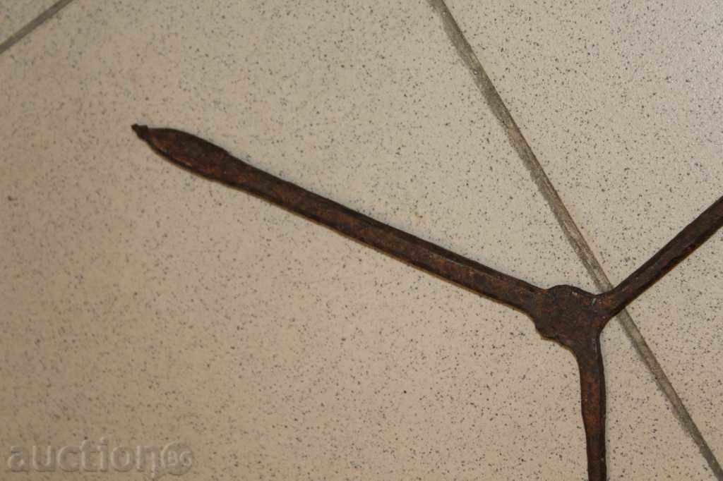 Delivery of . OLD HAND CROSS DRILL DRILL TOOL Delivery of . OLD HAND CROSS DRILL DRILL TOOL