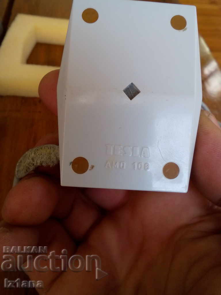 Delivery of Tesla AMD 108 old microphone
