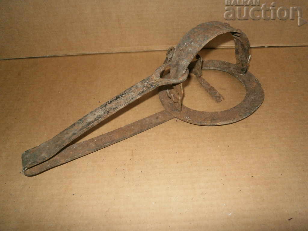 old forged trap for beaded golden ferrets WORKING with price 41.00 BGN | € 20.96 old forged trap for beaded golden ferrets WORKING with price 41.00 BGN | € 20.96
