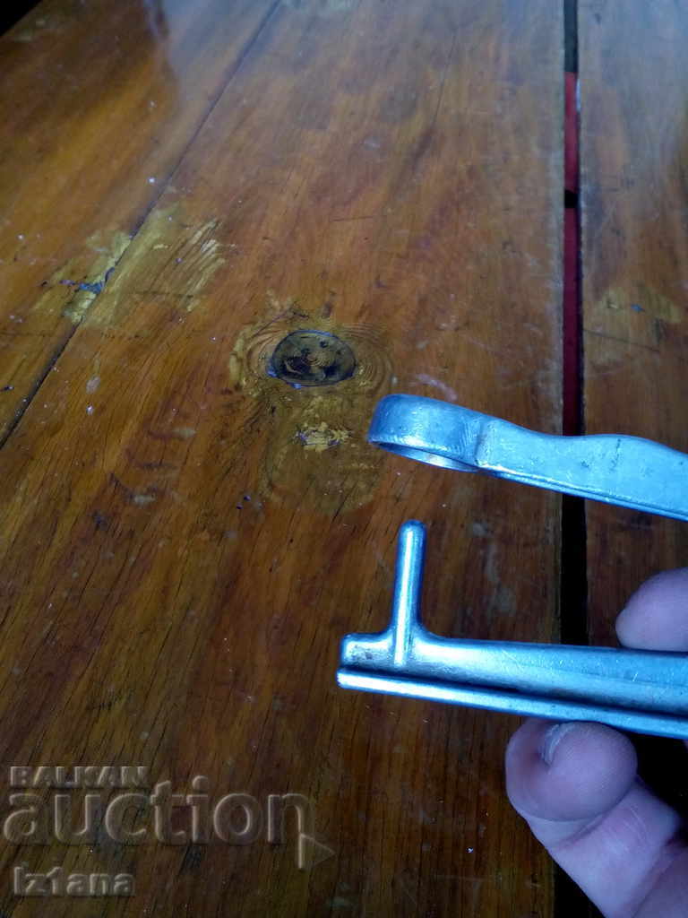 Old press for Garlic - 6 Old press for Garlic - 6