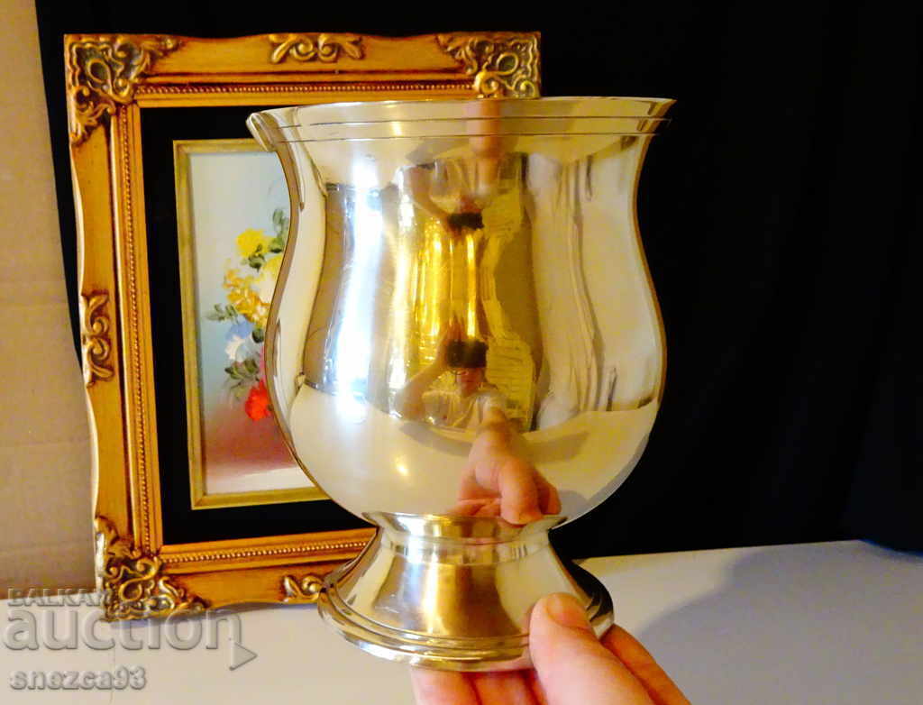 Auction  English bronze goblet, tankard 800 ml