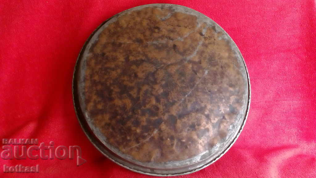 Old copper tray, diameter 40.30 cm. - 5 Old copper tray, diameter 40.30 cm. - 5