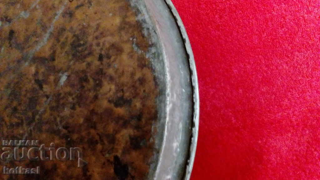 Old copper tray, diameter 40.30 cm. - 7 Old copper tray, diameter 40.30 cm. - 7