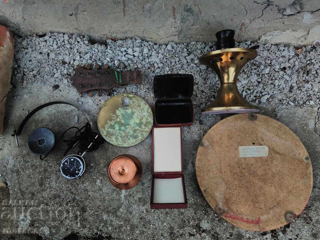 Lots of items with price 20.00 BGN | € 10.23 Lots of items with price 20.00 BGN | € 10.23