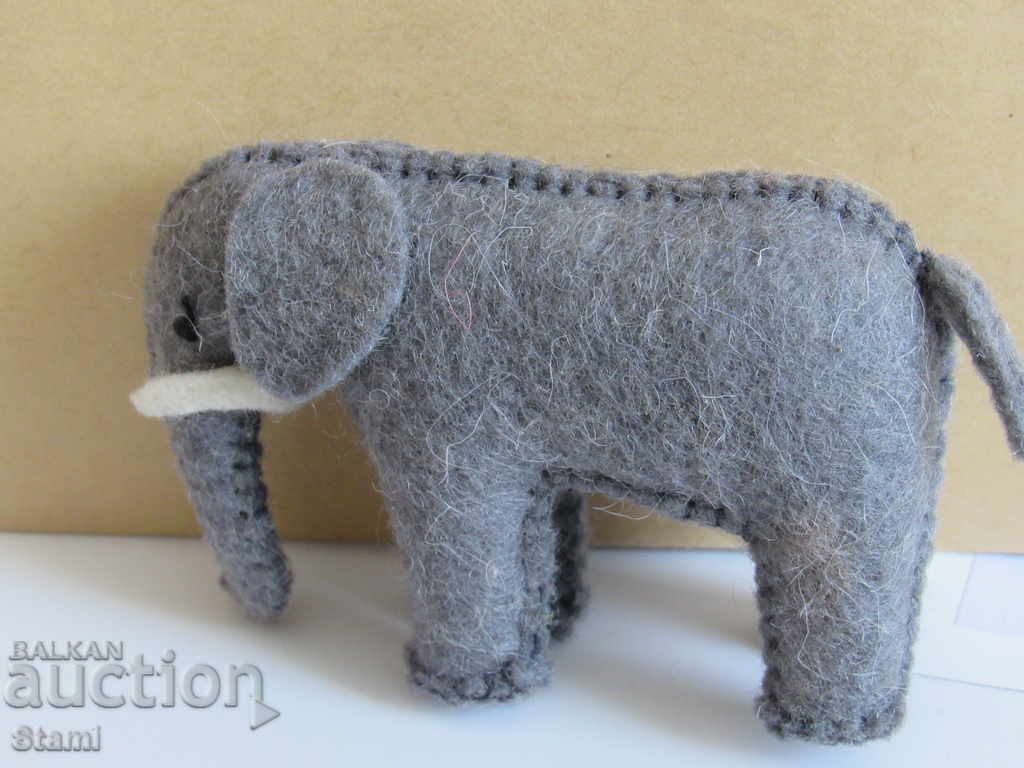 Elephant - environmentally friendly felt felt toy, handmade, n with price 13.00 BGN | € 6.65 Elephant - environmentally friendly felt felt toy, handmade, n with price 13.00 BGN | € 6.65