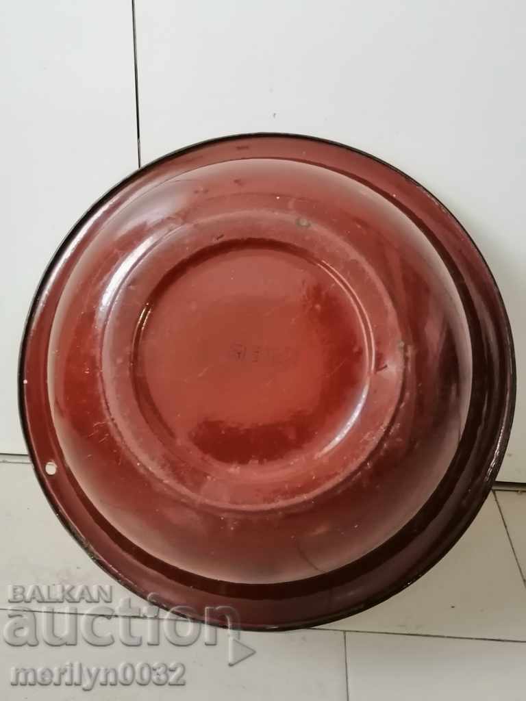 Auction Enameled bowl basin with enamel from the Soviet Union Cup Auction Enameled bowl basin with enamel from the Soviet Union Cup