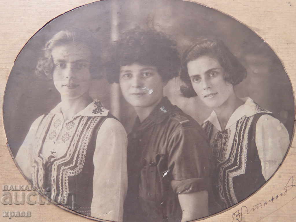 OLD PHOTO - CARDBOARD - LARGE - 0281 with price € 9.99 | 19.54 BGN