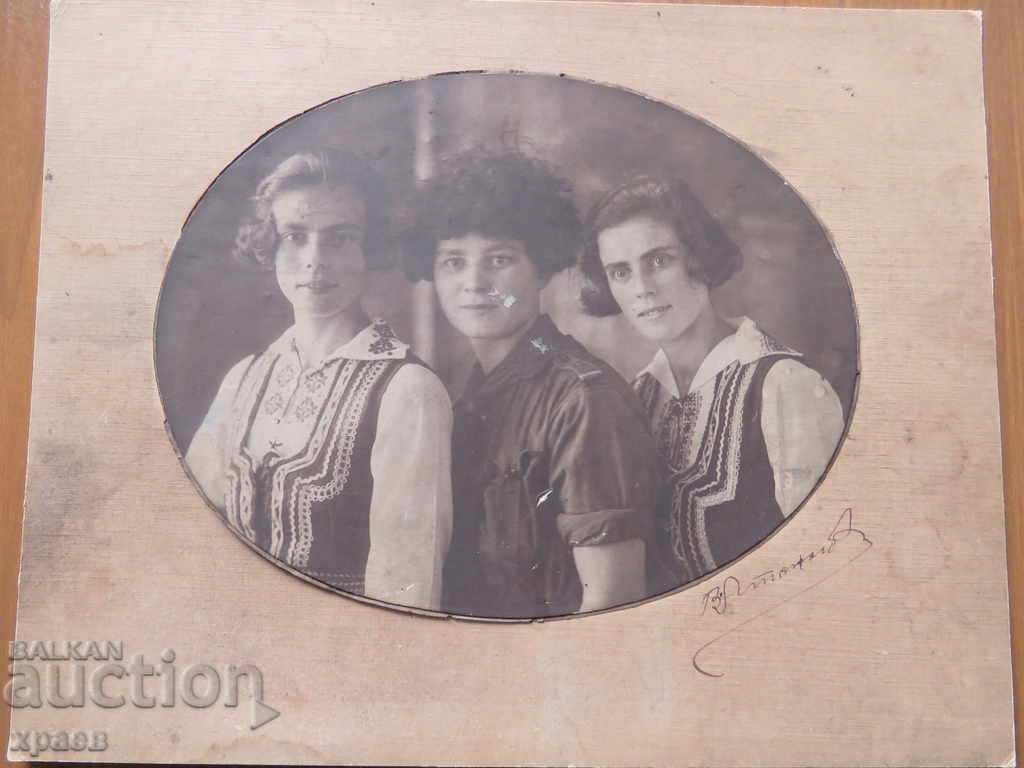 OLD PHOTO - CARDBOARD - LARGE - 0281