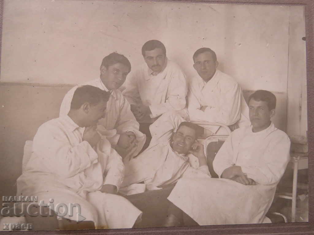 OLD PHOTO - CARDBOARD - LARGE - 0299 with price 24.99 BGN | € 12.78 OLD PHOTO - CARDBOARD - LARGE - 0299 with price 24.99 BGN | € 12.78