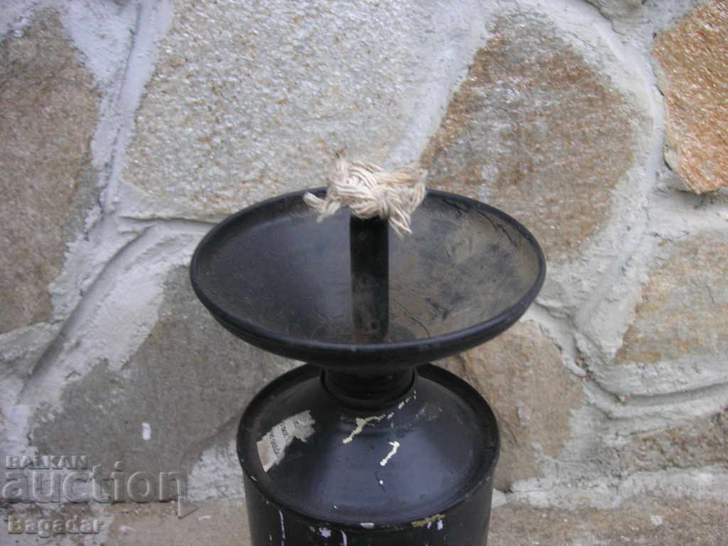 An old Chinese lamp with price 30.00 BGN | € 15.34 An old Chinese lamp with price 30.00 BGN | € 15.34