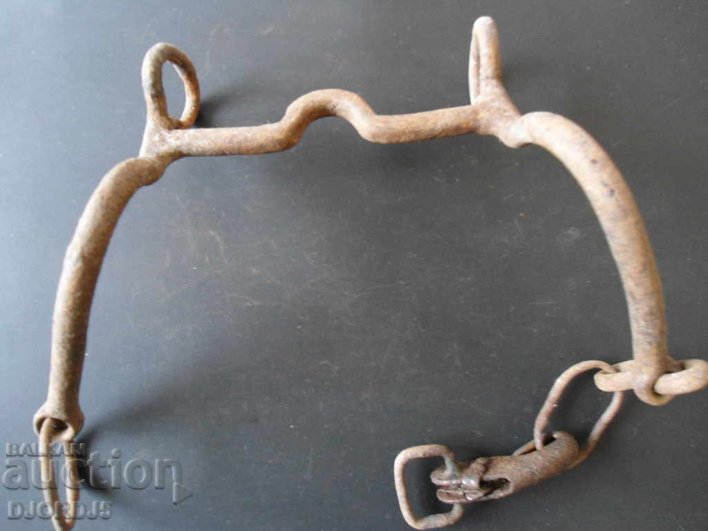 Old bridle with price 7.00 BGN | € 3.58 Old bridle with price 7.00 BGN | € 3.58