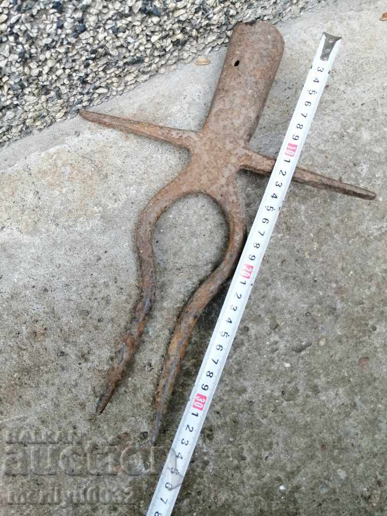 Delivery of Old twin forged, villa, wrought iron Delivery of Old twin forged, villa, wrought iron