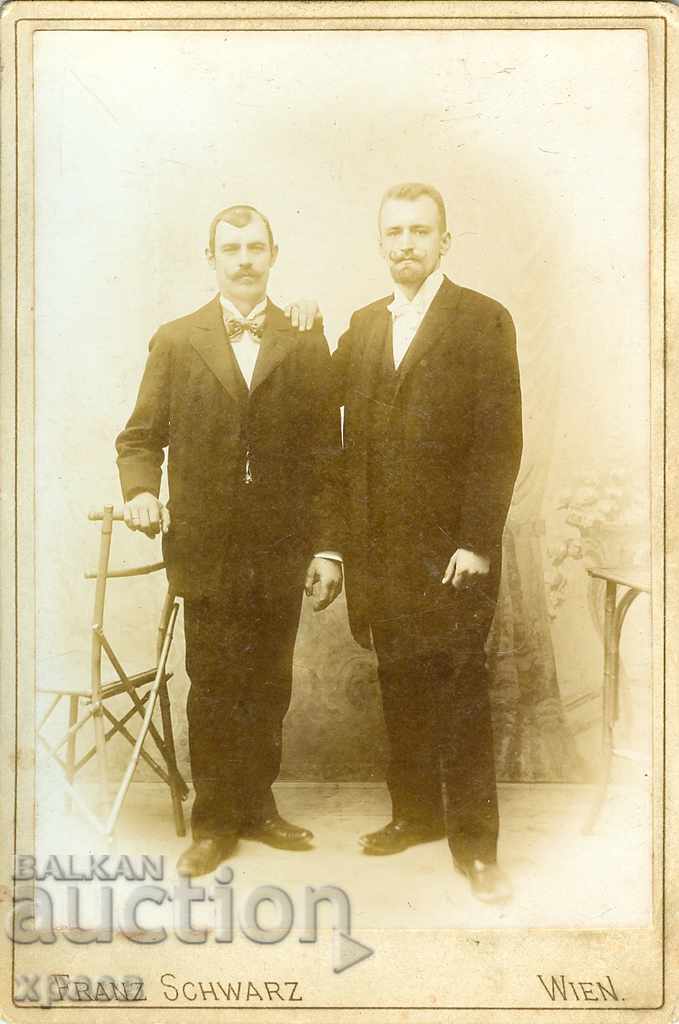 OLD PHOTO - CARDBOARD - 1286