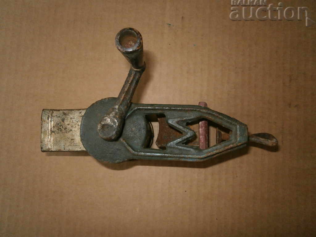 Παράδοση πρωτόγονο μύλο καρυδιού Παράδοση πρωτόγονο μύλο καρυδιού