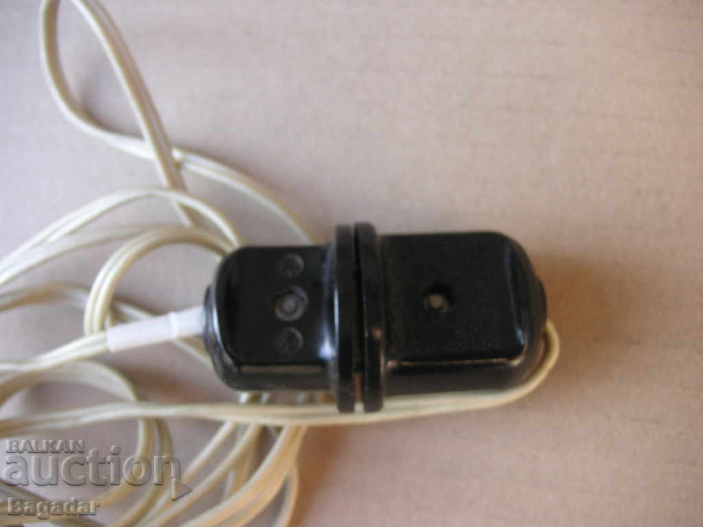 Доставка на Стар бакелитен удължител щепсел контакт Доставка на Стар бакелитен удължител щепсел контакт