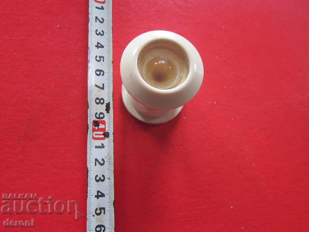 An old bakelite spy with price 5.00 BGN | € 2.56 An old bakelite spy with price 5.00 BGN | € 2.56