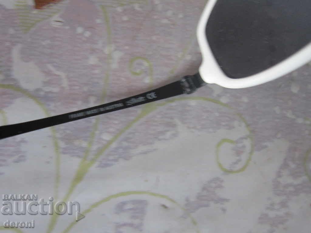 Невероятни маркови очила с калъф - 6 Невероятни маркови очила с калъф - 6