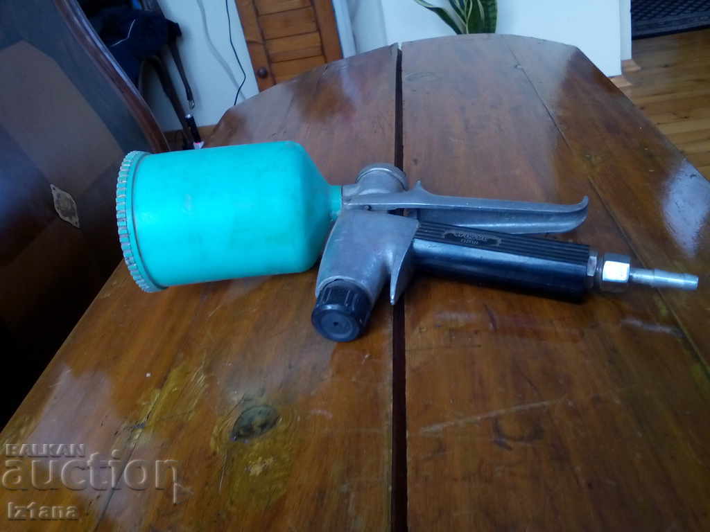 Auction Old compressor gun for painting Auction Old compressor gun for painting