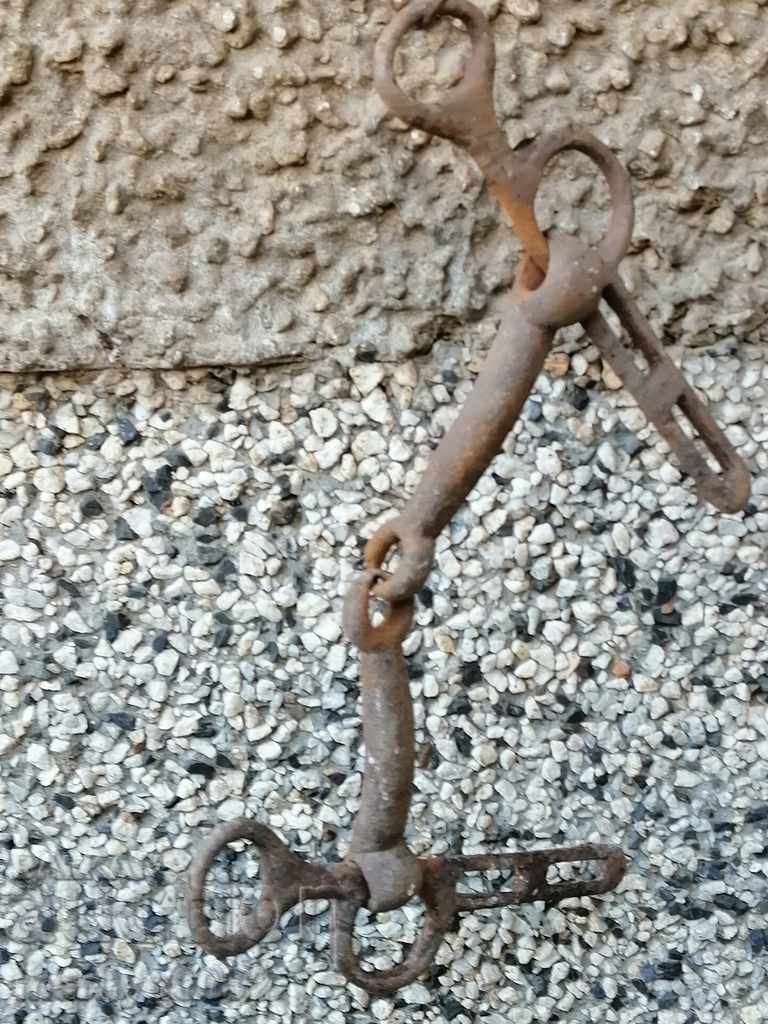 Auction Hand forged horse bridle, wrought iron Auction Hand forged horse bridle, wrought iron