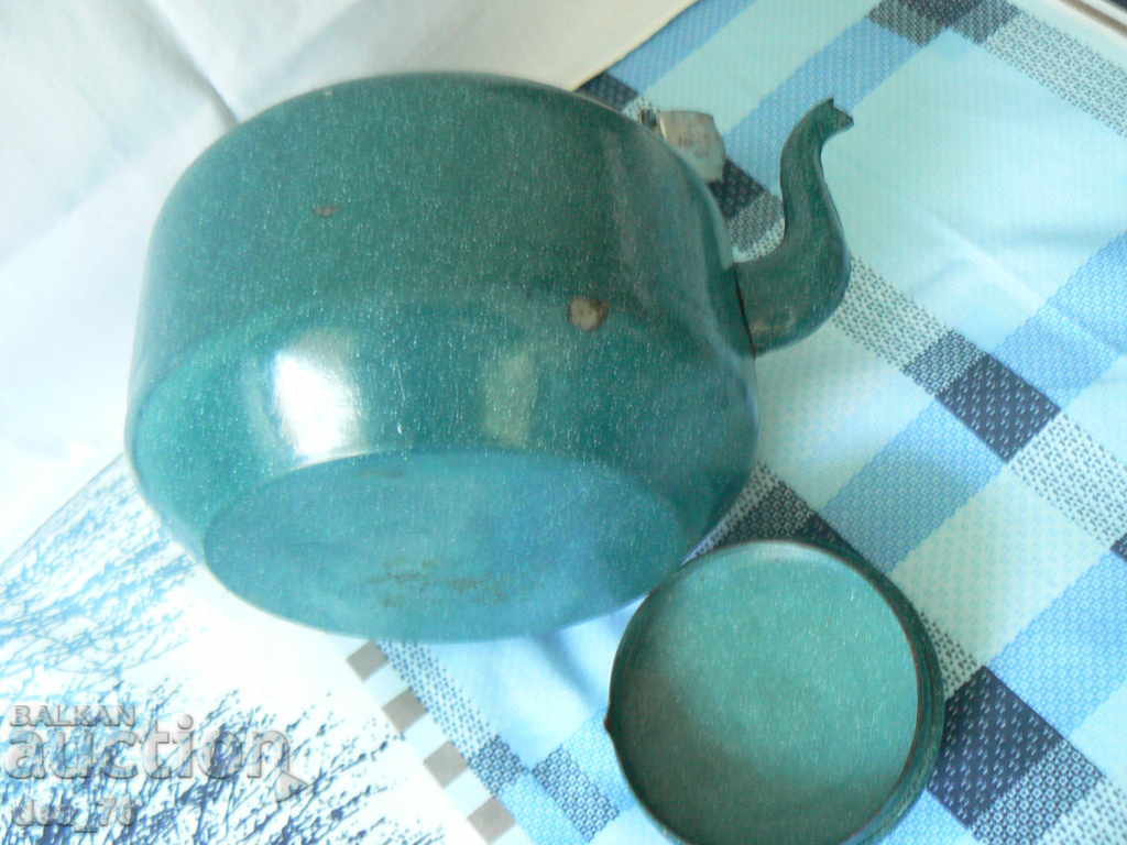 Delivery of Old Enamelled Kettle Delivery of Old Enamelled Kettle