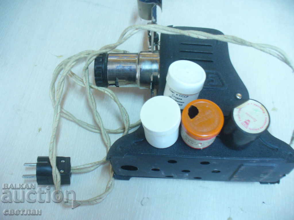 СТАР СЪВЕТСКИ ПРОЕКТОР с цена 40.00 лв. | € 20.45 СТАР СЪВЕТСКИ ПРОЕКТОР с цена 40.00 лв. | € 20.45