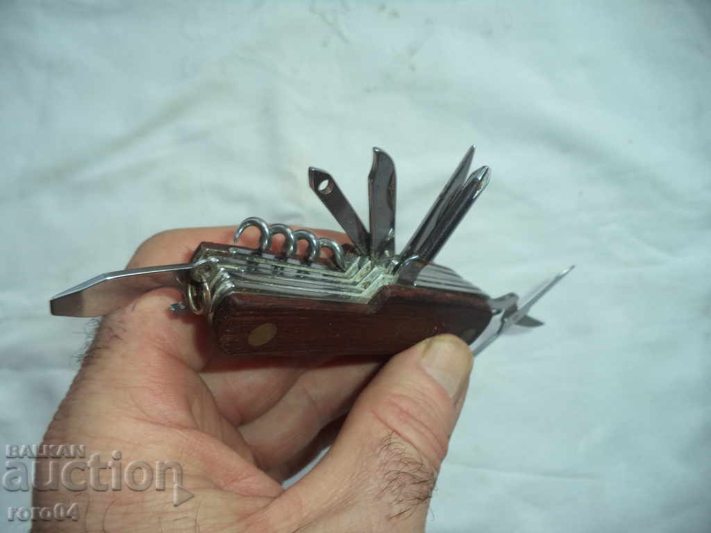 Delivery of TARIKAT POCKET Knife with 11 TOOLS Delivery of TARIKAT POCKET Knife with 11 TOOLS