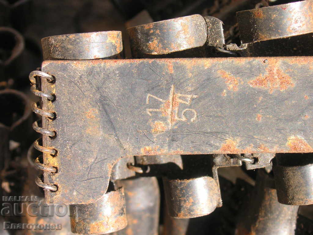 φυσιγγιοθήκη με τιμή 80.00 BGN | € 40.90 φυσιγγιοθήκη με τιμή 80.00 BGN | € 40.90