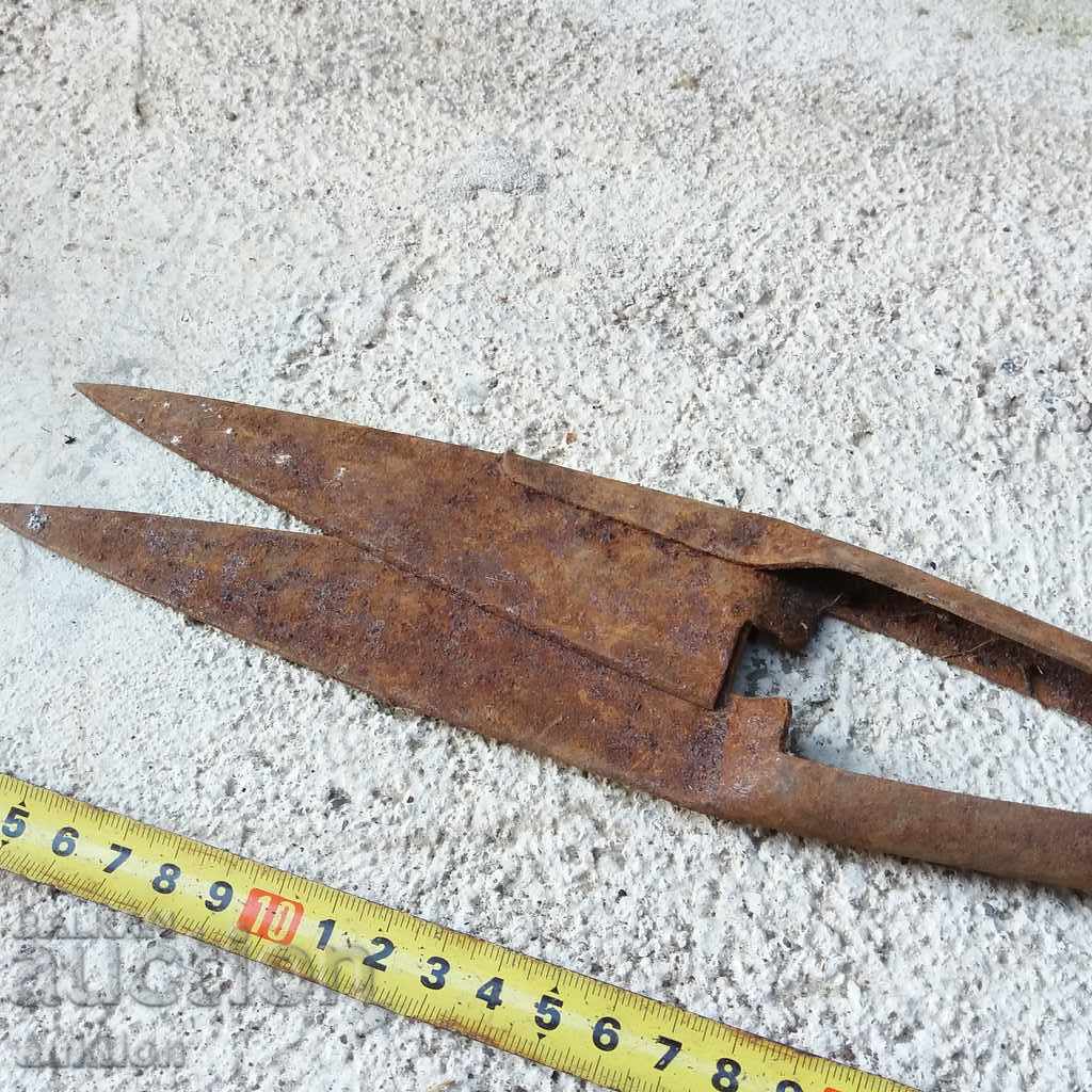 OLD HANGER FOR SHEEPING SHEEP with price 3.49 BGN | € 1.78 OLD HANGER FOR SHEEPING SHEEP with price 3.49 BGN | € 1.78