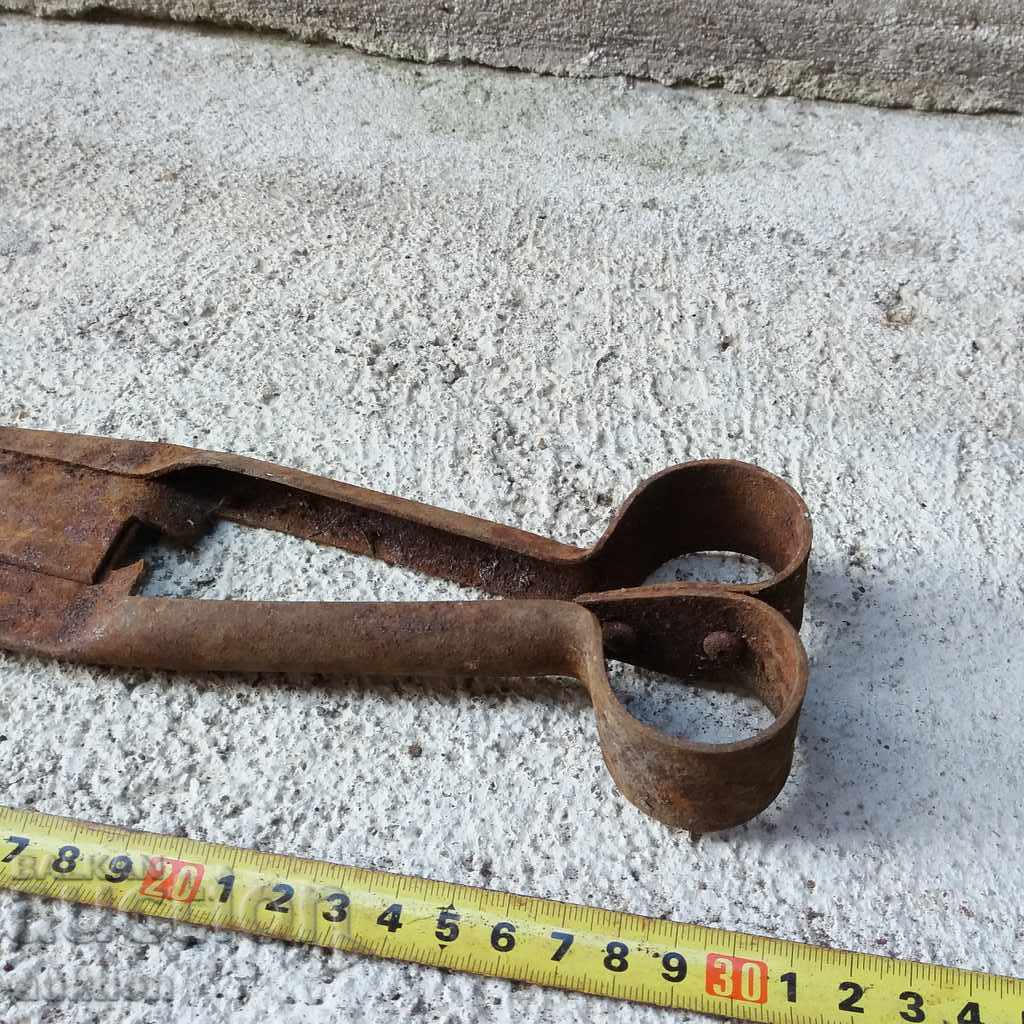 Delivery of OLD HANGER FOR SHEEPING SHEEP Delivery of OLD HANGER FOR SHEEPING SHEEP