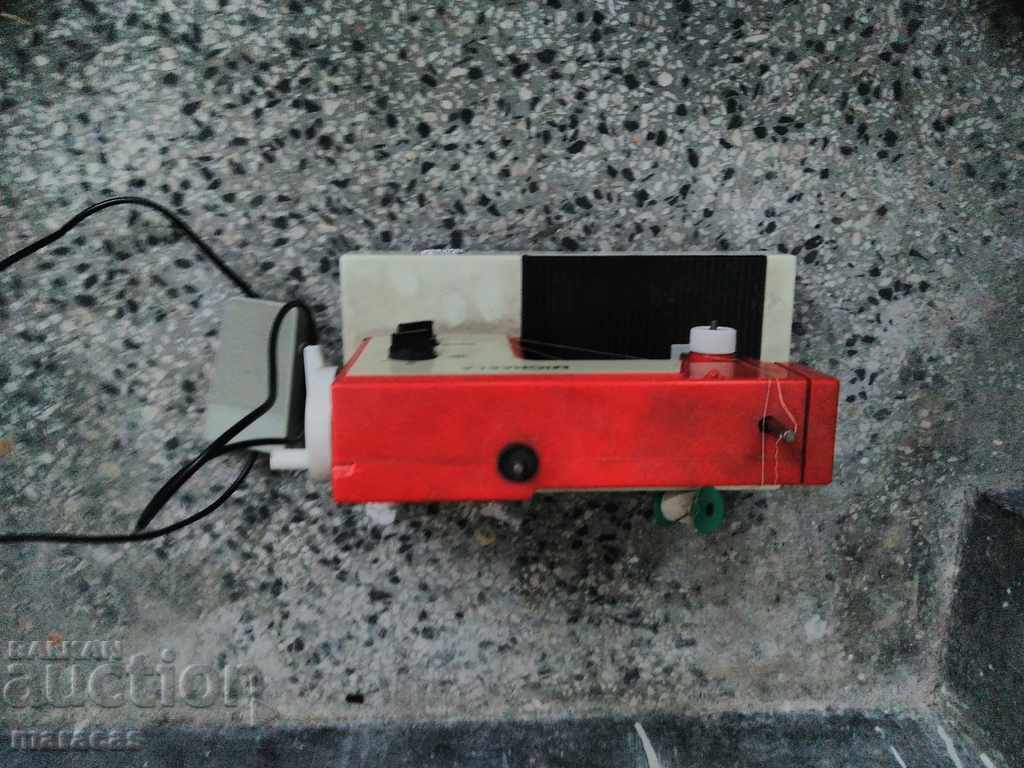 Auction Children's toy sewing machine Auction Children's toy sewing machine