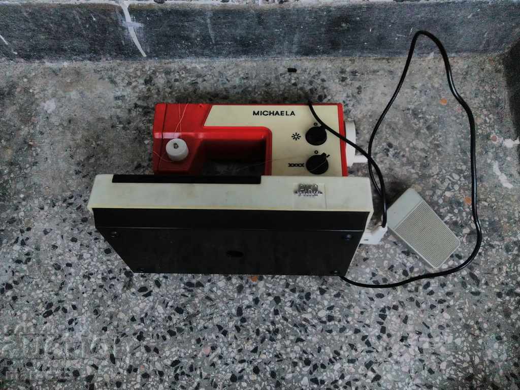 Children's toy sewing machine Children's toy sewing machine