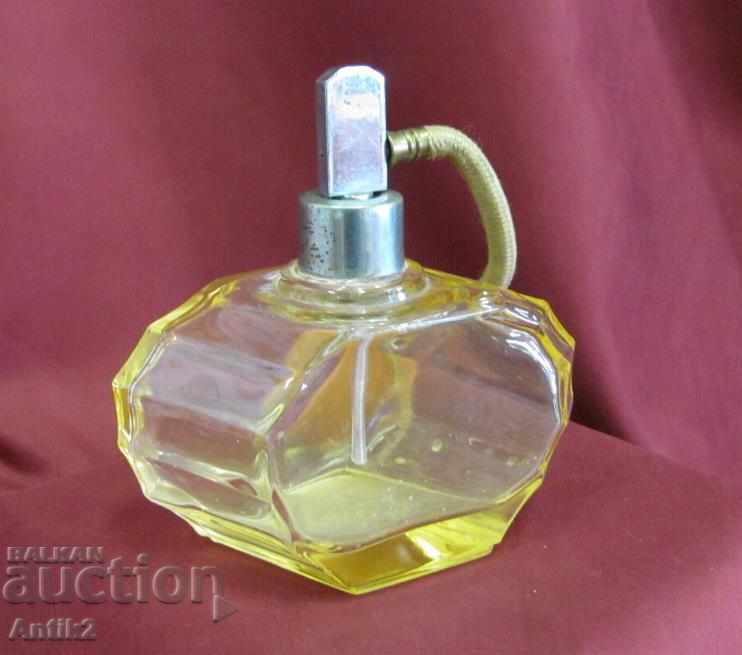 Παλαιά Γυάλινα Φιαλίδια για Αρώματα του 19ου Αιώνα με τιμή 70.00 BGN | € 35.79 Παλαιά Γυάλινα Φιαλίδια για Αρώματα του 19ου Αιώνα με τιμή 70.00 BGN | € 35.79