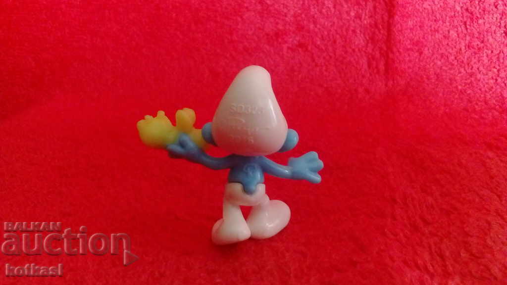 Delivery of Chocolate Egg Smurf Figure Delivery of Chocolate Egg Smurf Figure