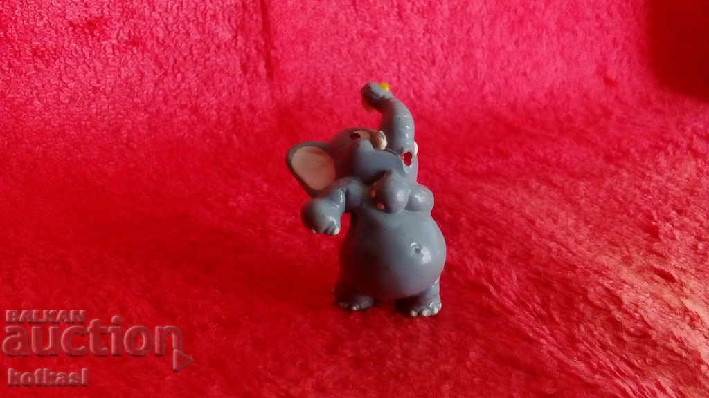 FERRERO Elephant figurine Chocolate egg with price 3.50 BGN | € 1.79
