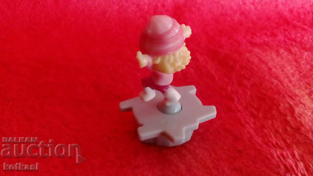 Universal Chocolate Egg Child Figure - 5 Universal Chocolate Egg Child Figure - 5