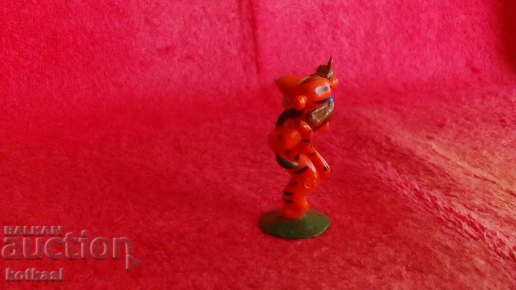 Delivery of Disney Tigger figure from Chocolate Egg Delivery of Disney Tigger figure from Chocolate Egg