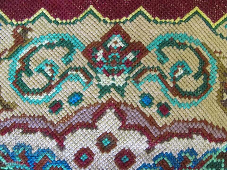 Auction 19 Century Hand Embroidered Pillow Auction 19 Century Hand Embroidered Pillow