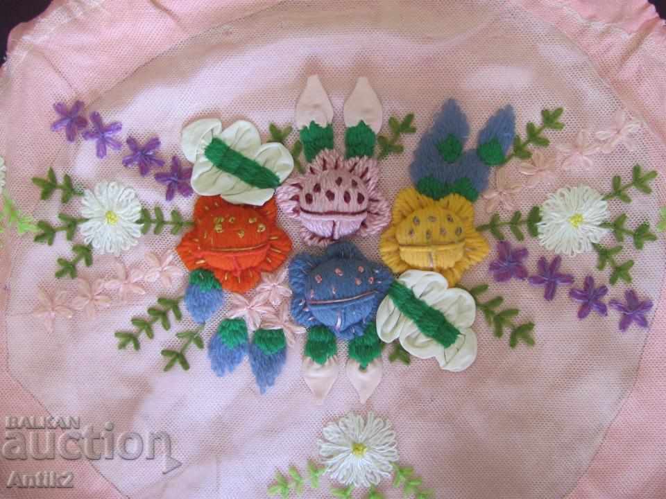 Auction  30s Hand Embroidered Pillow Case