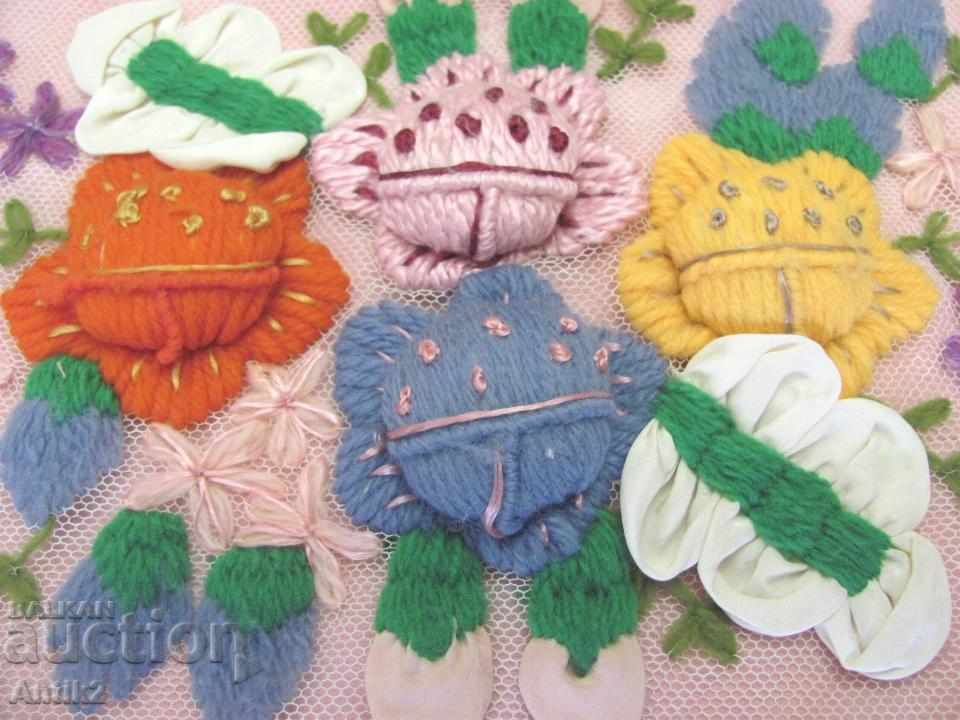 Delivery of 30s Hand Embroidered Pillow Case