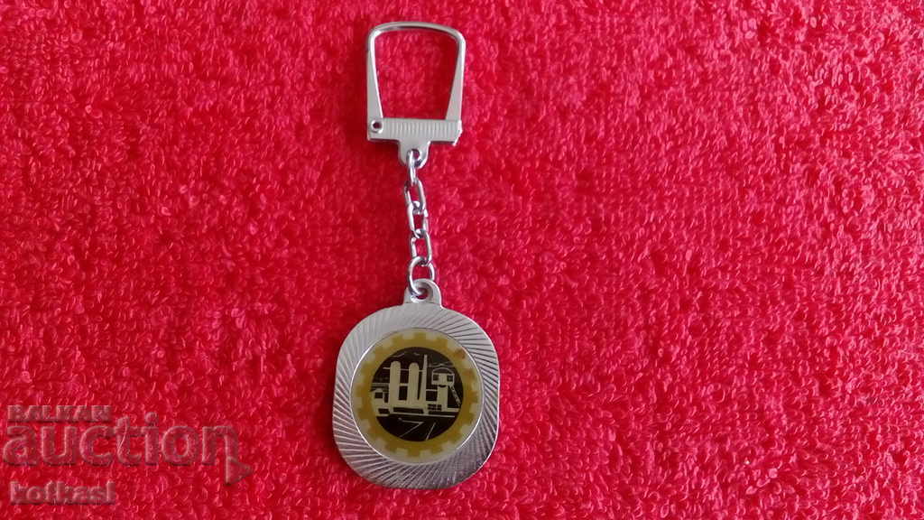 Auction An old key ring Auction An old key ring