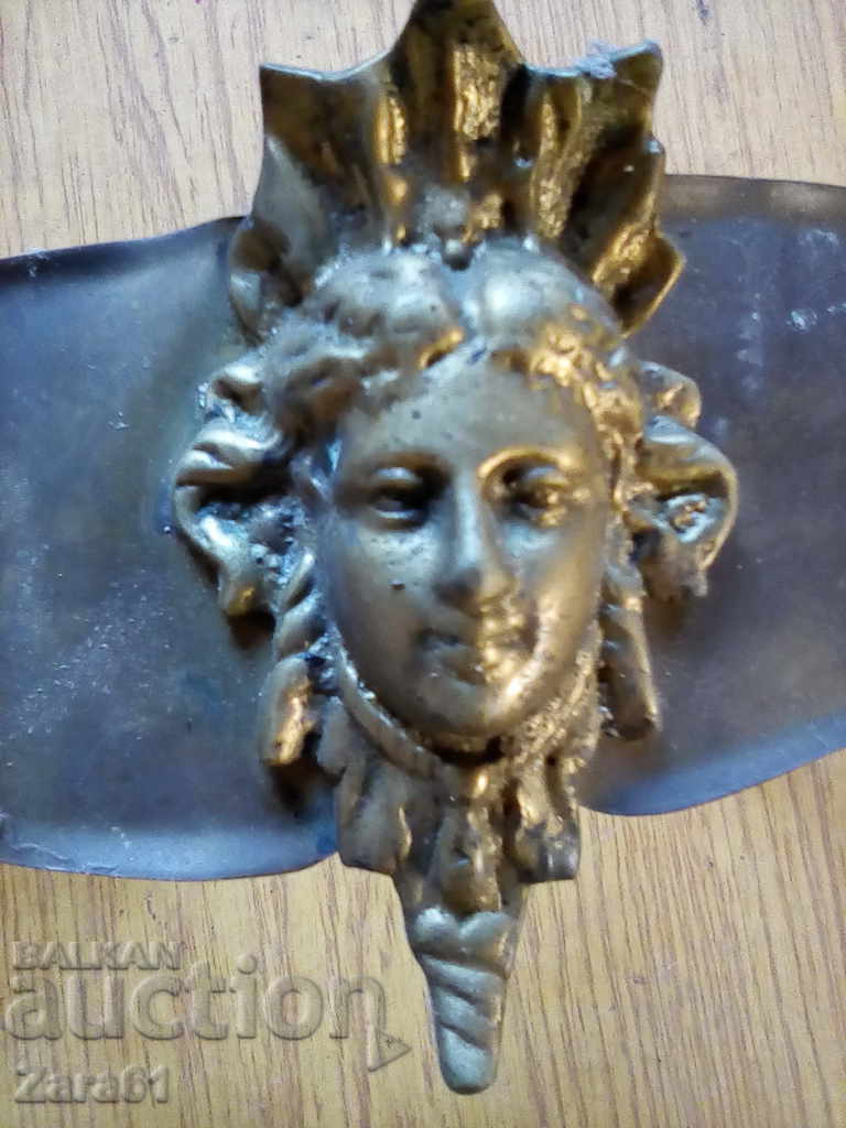 Delivery of An old belt