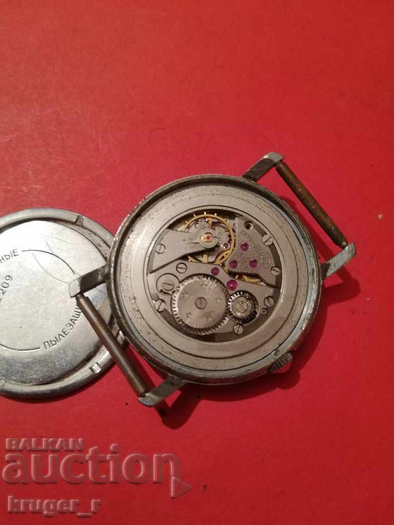 Delivery of Old clock EAST.