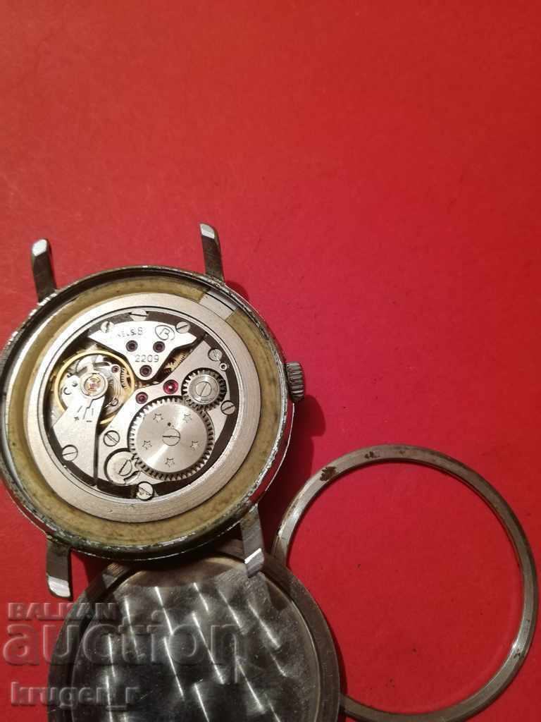 Livrarea Ceas vechi EST.