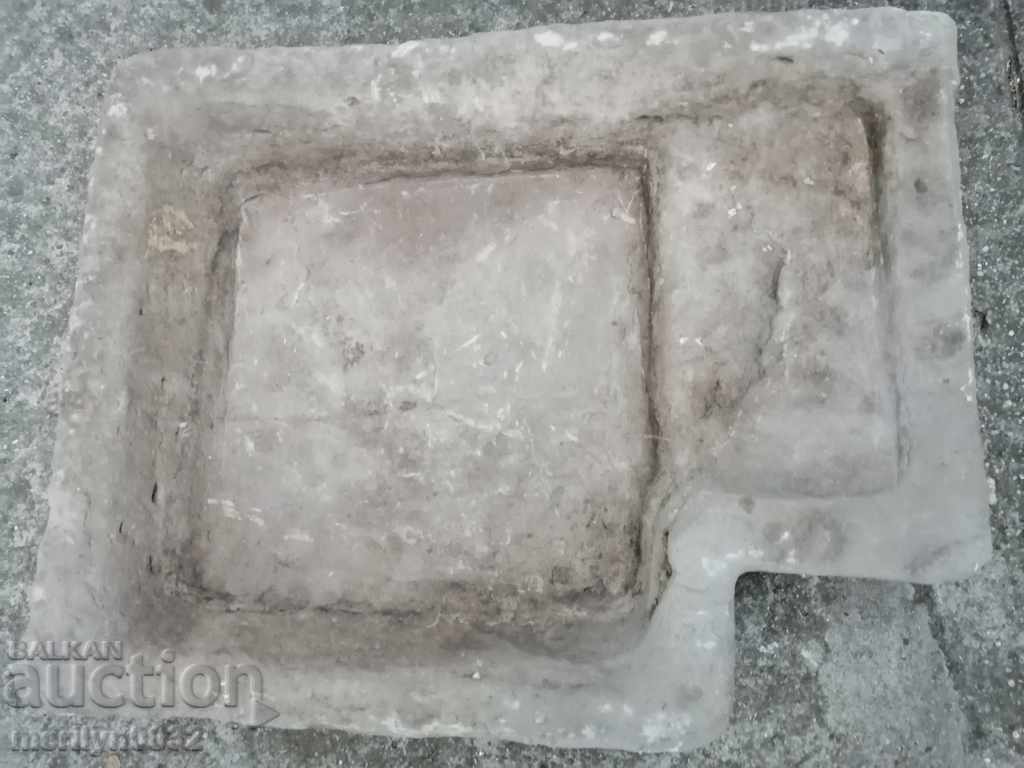 Auction Stone trough for a fountain, fence, or stone planter Auction Stone trough for a fountain, fence, or stone planter