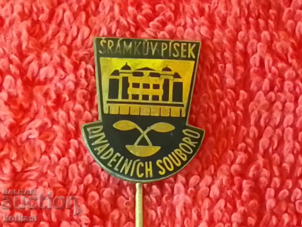 Old metal bronze badge pin - 6 Old metal bronze badge pin - 6