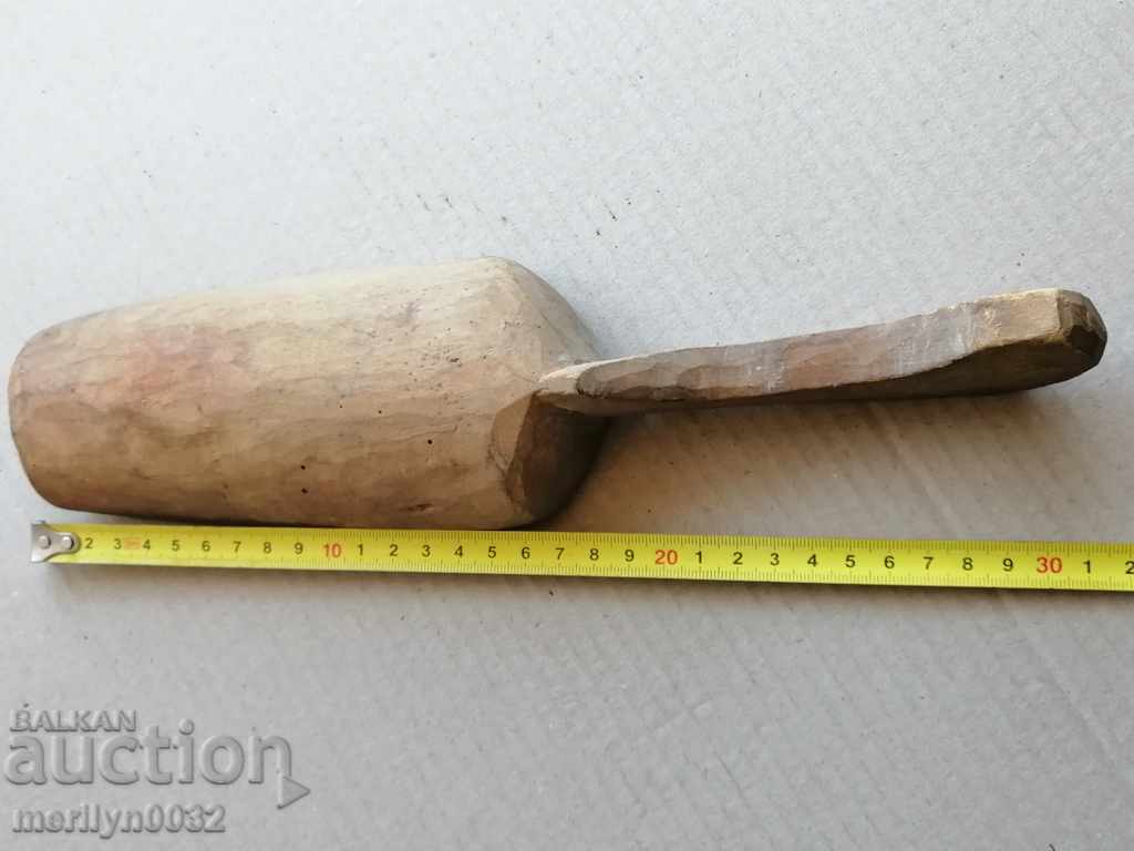 Delivery of Old wooden shovel, blade, wooden