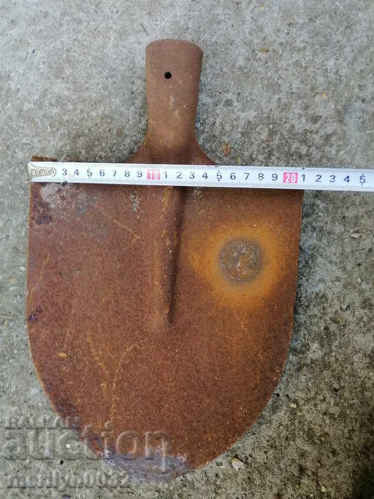 Auction Straight shovel without sap with stamped wrought iron tool white Auction Straight shovel without sap with stamped wrought iron tool white