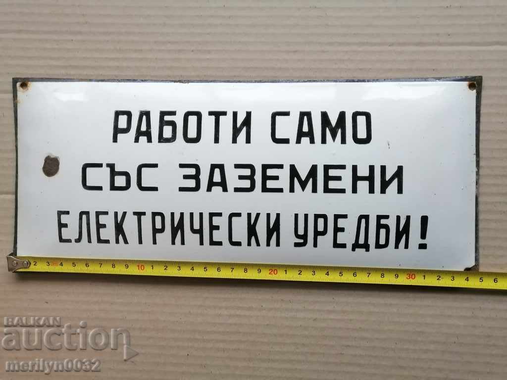 Auction  Enameled plate, plate